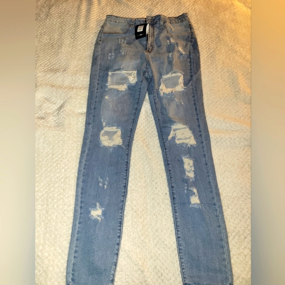 NWT Fashion Nova "Drama" Jeans - Picture 2 of 4